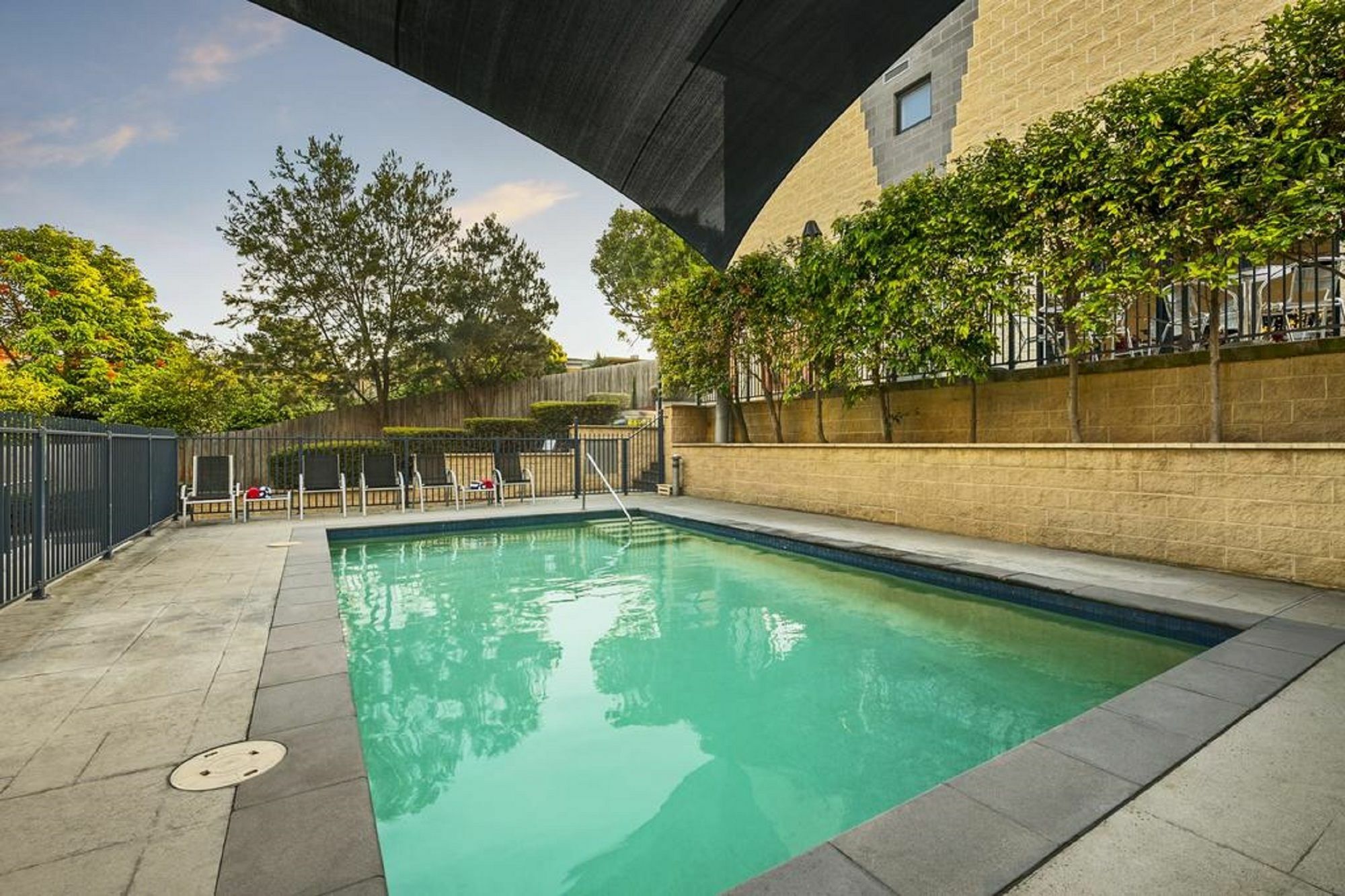 Quest Frankston Aparthotel Exterior photo